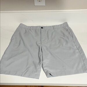 IZOD GOLF  Light Gray Men's Shorts 34 straight